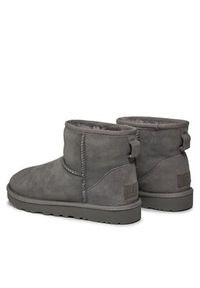 Ugg Śniegowce W Classic Mini II 1016222 Szary. Kolor: szary. Materiał: skóra