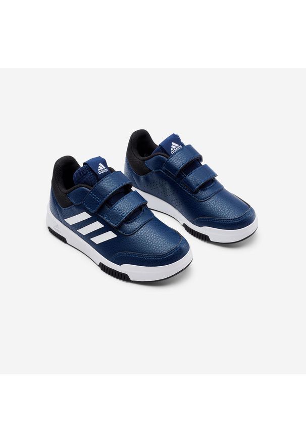 Adidas - Buty sportowe dla dzieci ADIDAS Tensaur. Okazja: na uczelnię. Zapięcie: rzepy. Kolor: biały, wielokolorowy, niebieski. Materiał: kauczuk