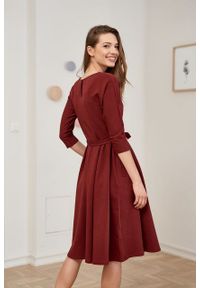 Marie Zélie - Sukienka Anastazja ceglasta. Kolor: czerwony. Materiał: bawełna, dzianina, materiał, elastan, skóra. Typ sukienki: rozkloszowane. Styl: klasyczny #4