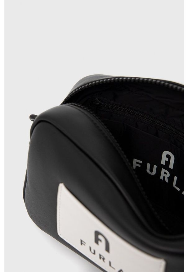 Furla Torebka skórzana Iris Mini kolor czarny. Kolor: czarny. Materiał: skórzane. Rodzaj torebki: na ramię