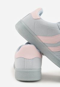 Renee - Niebieskie Sneakersy Typu Tenisówki Ozdobione Koralikami Daemeli. Kolor: niebieski. Materiał: jeans. Wzór: aplikacja. Sezon: lato #4