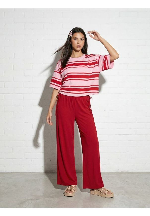 Sinsay - Bawełniana koszulka w paski - wielobarwny. Materiał: bawełna. Wzór: paski