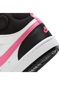 Buty Nike Court Borough Mid2 (PSV) Jr CD7783-005 białe. Kolor: biały. Materiał: materiał, syntetyk, skóra. Szerokość cholewki: normalna. Model: Nike Court #9