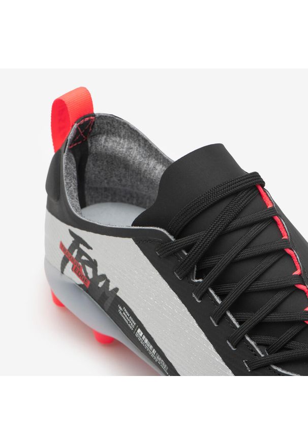 KIPSTA - Buty piłkarskie Kipsta Traxium EDGE AG/FG Aluminium. Materiał: mesh. Szerokość cholewki: normalna. Sport: piłka nożna