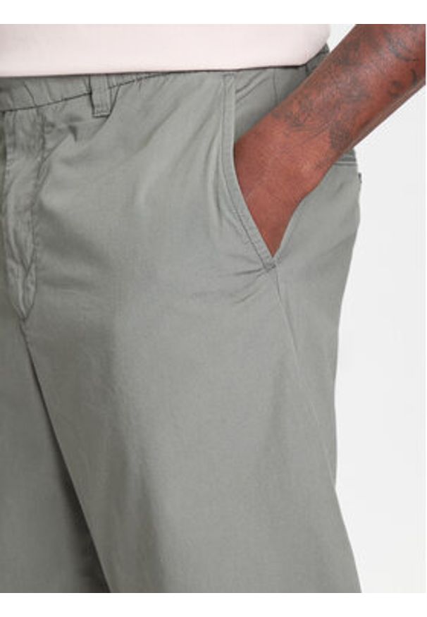 United Colors of Benetton - United Colors Of Benetton Szorty materiałowe 4W3LU9014 Szary Regular Fit. Kolor: szary. Materiał: bawełna