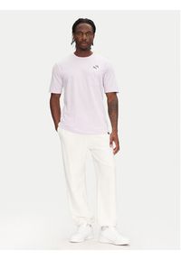 Adidas - adidas T-Shirt Lounge Slides Graphic Pocket JM0375 Fioletowy Regular Fit. Kolor: fioletowy. Materiał: bawełna