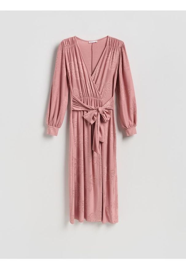 Reserved - Sukienka maxi z wiązaniem - pastelowy róż. Kolor: różowy. Materiał: dzianina, wiskoza. Długość: maxi