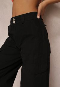 Renee - Czarne Bawełniane Spodnie z Gumeczkami Przy Nogawkach Moye. Kolor: czarny. Materiał: bawełna #3
