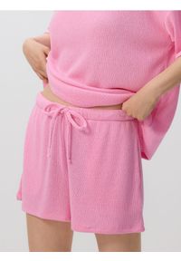Reserved - Dzianinowe szorty z wiskozą - różowy. Kolor: różowy. Materiał: dzianina, wiskoza #1