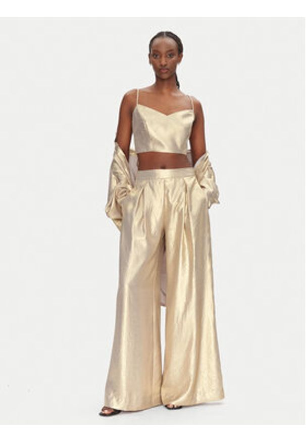 ACCESS FASHION Top 53-2021-922 Złoty Slim Fit. Kolor: złoty. Materiał: syntetyk