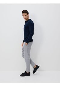 Reserved - Spodnie chino slim fit - jasnoszary. Kolor: szary. Materiał: tkanina, bawełna
