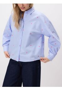 Reserved - Koszula w serca - jasnoniebieski. Kolor: niebieski. Materiał: bawełna #1