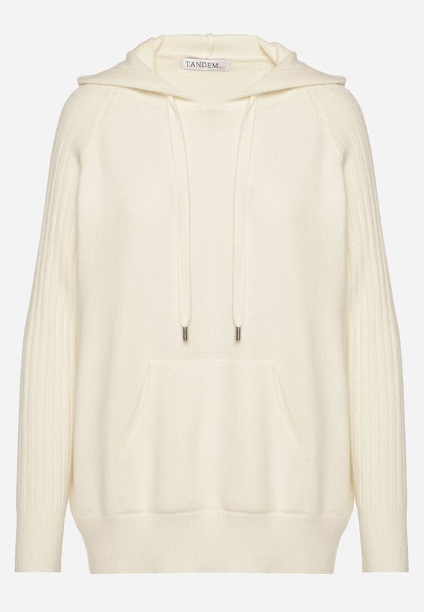 Born2be - Jasnobeżowy Sweter z Kapturem i Kieszenią z Domieszką Kaszmiru Neriele. Okazja: na co dzień. Typ kołnierza: kaptur. Kolor: beżowy. Materiał: kaszmir. Wzór: aplikacja. Styl: casual