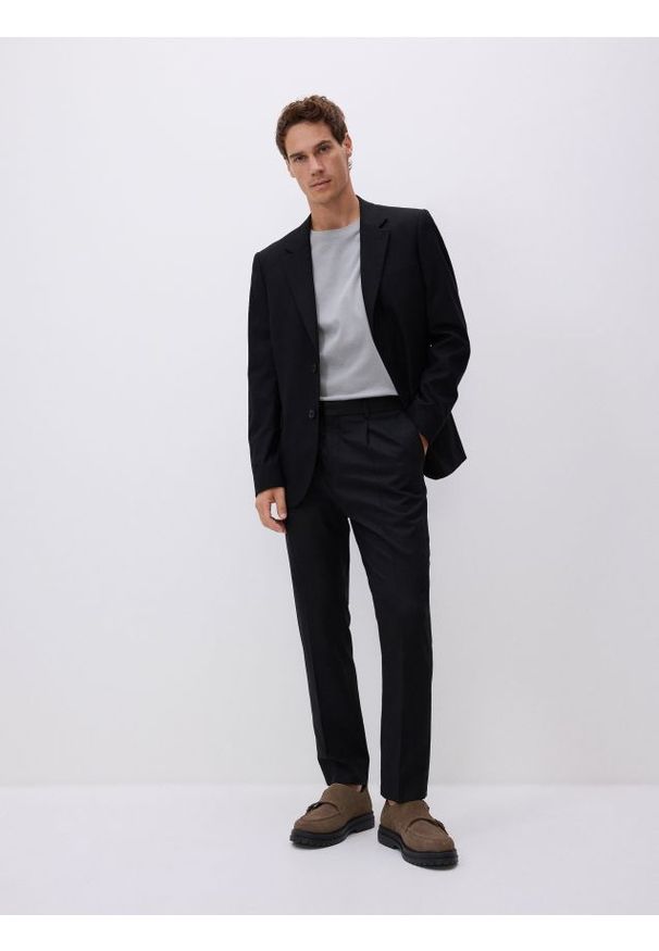 Reserved - Marynarka regular z dodatkiem wełny - czarny. Kolor: czarny. Materiał: wełna