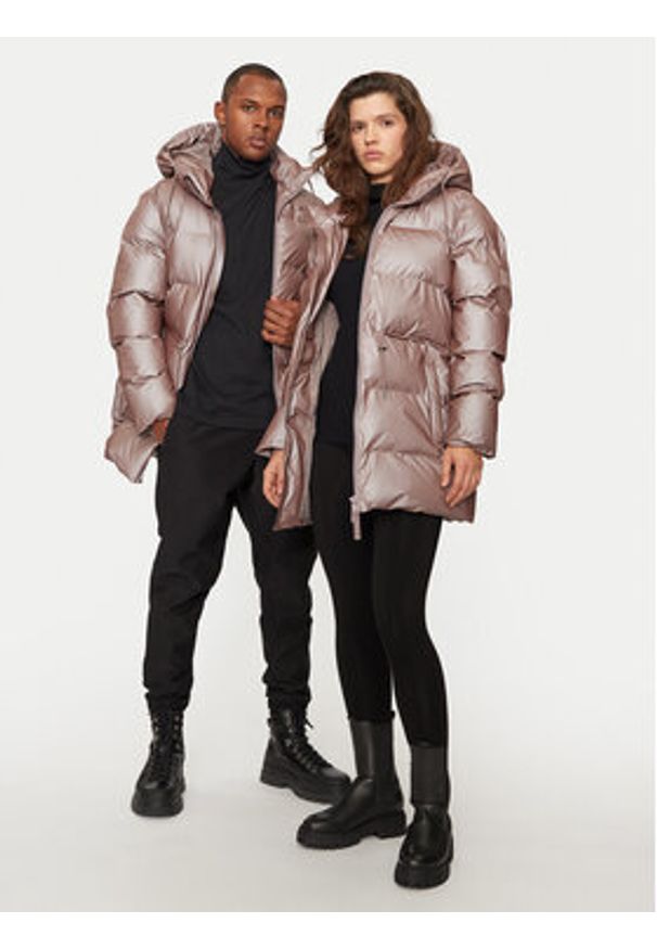 Rains Kurtka zimowa 15160 Różowy Relaxed Fit. Kolor: różowy. Materiał: syntetyk. Sezon: zima