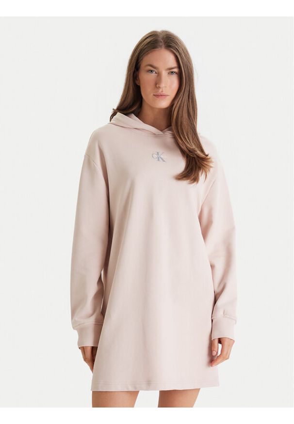 Calvin Klein Jeans Sukienka dzianinowa Monologo LV047D229G Beżowy Regular Fit. Kolor: beżowy. Materiał: bawełna