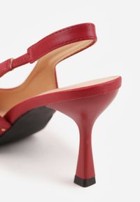 Born2be - Czerwone Sandały na Szpilce z Odkrytą Piętą Zdobione Nitami Sewlora. Okazja: na co dzień, na spotkanie biznesowe, do pracy. Zapięcie: bez zapięcia. Kolor: czerwony. Materiał: jeans. Wzór: aplikacja. Obcas: na szpilce. Styl: casual, biznesowy, klasyczny #5
