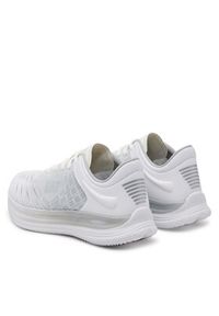 EA7 Emporio Armani Sneakersy X8X243 XK440 R965 Biały. Kolor: biały. Materiał: materiał #6
