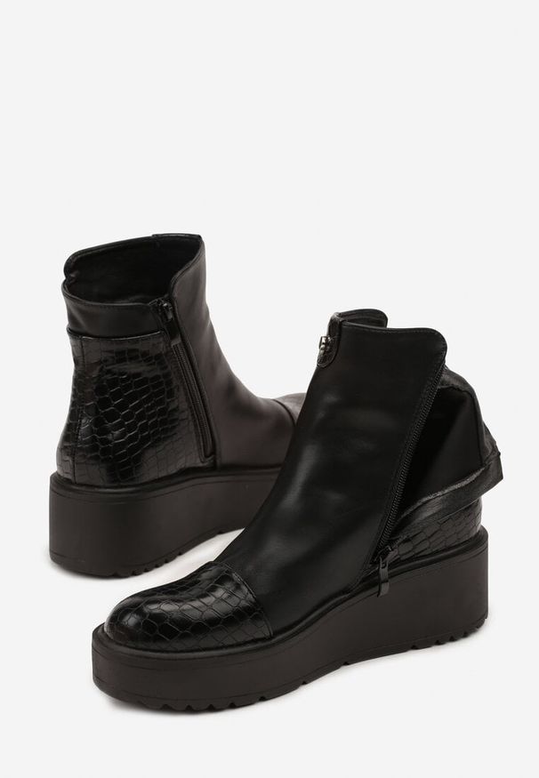 Born2be - Czarne Botki Vices z Imitacji Skóry na Platformie z Tłoczeniem Krokodyla Falarena. Okazja: na co dzień. Kolor: czarny. Materiał: skóra. Obcas: na platformie. Styl: casual, klasyczny