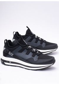 Sneakersy męskie czarne EA7 Emporio Armani X8X088 XK233 A120. Okazja: na co dzień, na spacer, do pracy. Kolor: czarny. Sport: turystyka piesza #1