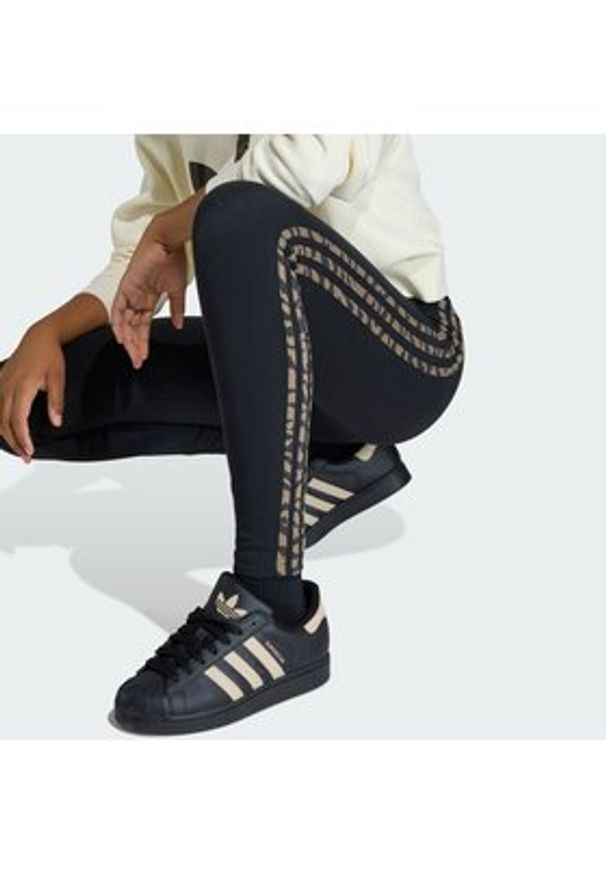 Adidas - adidas Legginsy 3-Stripes KD3289 Czarny Slim Fit. Kolor: czarny. Materiał: bawełna