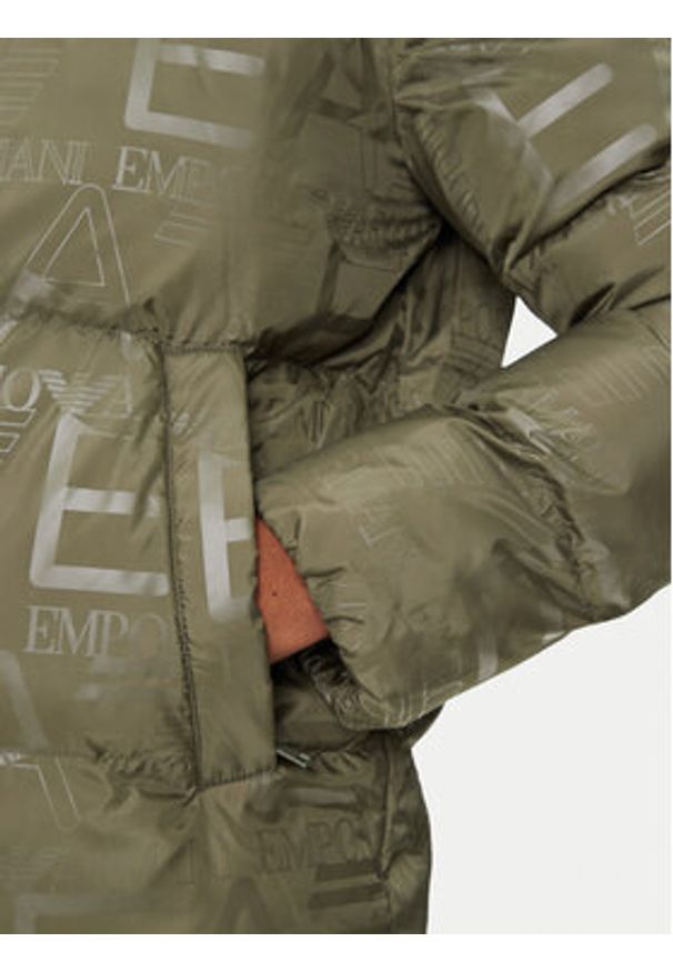 EA7 Emporio Armani Kurtka zimowa 7M000697 AF15969 U8100 Zielony Modern Fit. Kolor: zielony. Materiał: syntetyk. Sezon: zima