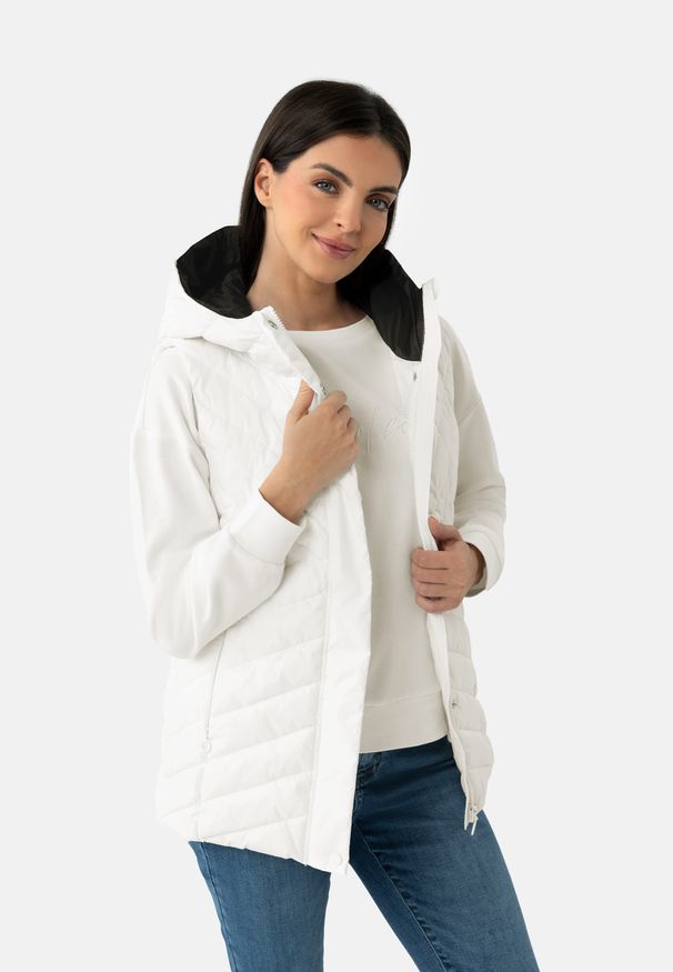 Volcano - Pikowany bezrękawnik V-ETA. Okazja: na co dzień. Typ kołnierza: kołnierzyk stójkowy, kaptur. Kolekcja: plus size. Materiał: materiał. Długość rękawa: bez rękawów. Długość: krótkie. Wzór: gładki. Styl: casual, sportowy