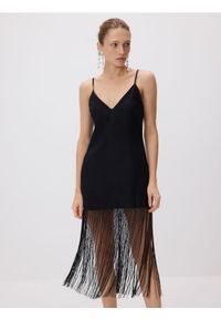 Reserved - Lniana sukienka z frędzlami - czarny. Kolor: czarny. Materiał: len #1