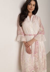 Born2be - Różowa Sukienka o Prostym Kroju z Falbankami i Haftem Wiązana w Talii Nadina. Okazja: na co dzień, na wesele, na ślub cywilny. Typ kołnierza: kołnierz z falbankami. Kolor: różowy. Materiał: jeans. Wzór: haft. Typ sukienki: proste. Styl: elegancki, klasyczny, casual #4