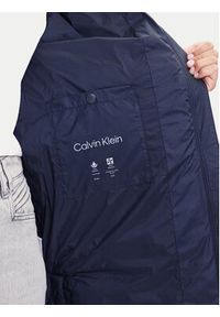 Calvin Klein Jeans Płaszcz zimowy Essential LV047D502G Granatowy Regular Fit. Kolor: niebieski. Materiał: syntetyk. Sezon: zima #5