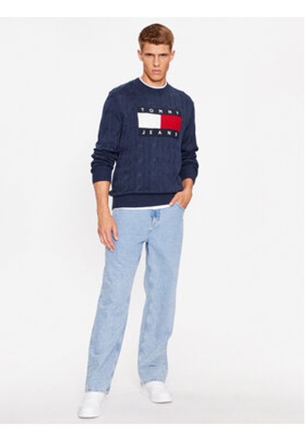 Tommy Jeans Sweter Flag DM0DM17762 Granatowy Relaxed Fit. Kolor: niebieski. Materiał: syntetyk