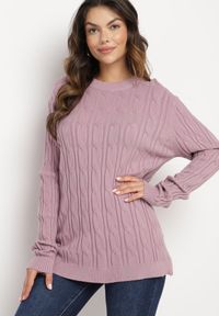 Born2be - Fioletowy Sweter z Wiskozą i Ozdobnym Splotem Savria. Okazja: na co dzień. Kolor: fioletowy. Materiał: wiskoza. Wzór: ze splotem. Styl: klasyczny, casual