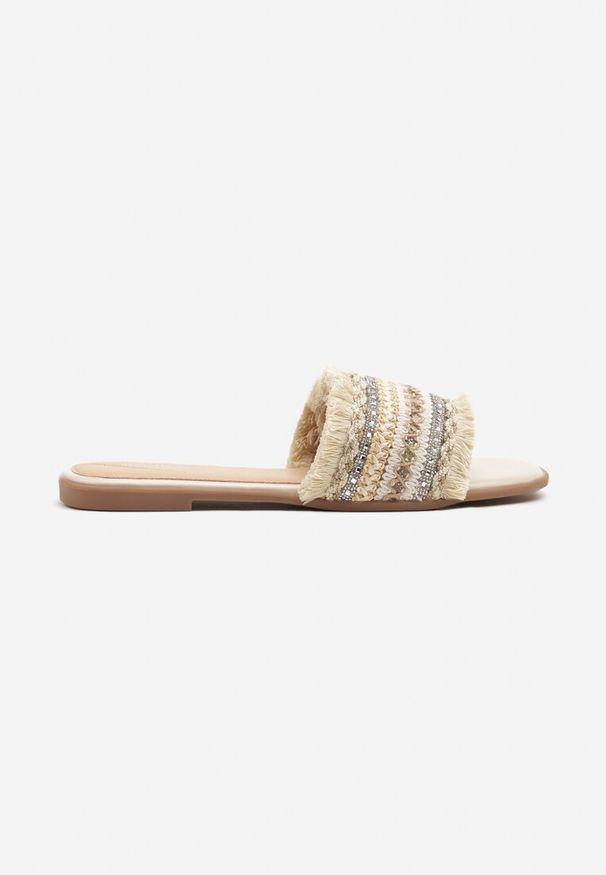 Born2be - Beżowe Klapki z Frędzlami i Cyrkoniami Ridiellae. Okazja: na imprezę, na co dzień. Kolor: beżowy. Sezon: lato. Styl: elegancki, casual