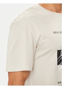 Jack & Jones - Jack&Jones T-Shirt Jjclarc 12247768 Beżowy Relaxed Fit. Kolor: beżowy. Materiał: bawełna