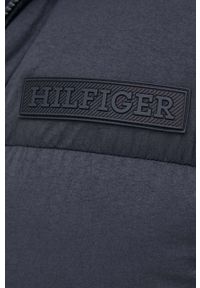 TOMMY HILFIGER - Tommy Hilfiger kurtka puchowa męska kolor granatowy zimowa. Kolor: niebieski. Materiał: puch. Sezon: zima #2