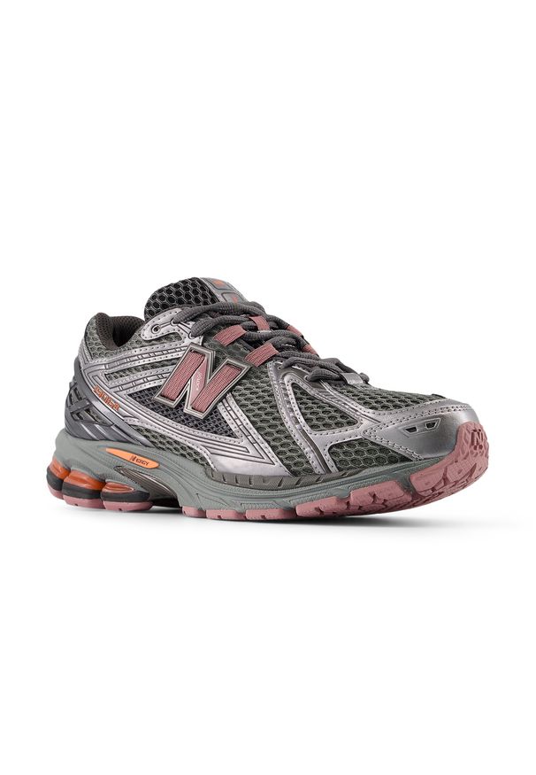 Buty unisex New Balance U190629R – szare. Kolor: szary. Materiał: materiał, syntetyk, guma. Szerokość cholewki: normalna. Sport: turystyka piesza