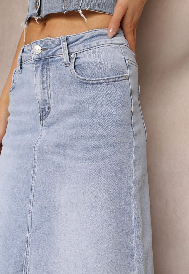 Renee - Jasnoniebieska Spódnica Maxi z Rozcięciem z Jeansu Vonuline. Stan: podwyższony. Kolor: niebieski. Materiał: jeans. Styl: sportowy, elegancki