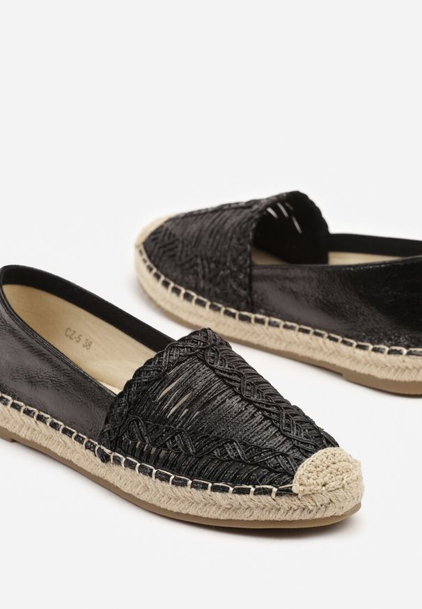 Renee - Czarne Espadryle z Ozdobną Plecionką na Cholewce w Stylu Boho Adisella. Okazja: na co dzień. Kolor: czarny. Materiał: jeans. Szerokość cholewki: normalna. Styl: boho