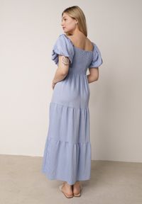 Born2be - Jasnoniebieska Wiskozowa Sukienka z Bufiastymi Rękawami i Marszczoną Górą Liones. Okazja: na co dzień. Kolor: niebieski. Materiał: wiskoza. Długość rękawa: krótki rękaw. Sezon: lato. Typ sukienki: proste. Styl: wakacyjny, casual #2