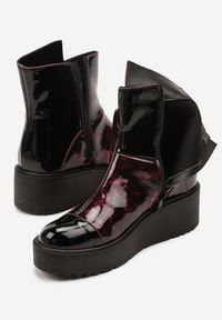 Born2be - Czarno-Czerwone Lakierowane Botki Vices na Platformie i Koturnie Gamillia. Okazja: na co dzień. Kolor: czarny. Materiał: lakier. Obcas: na koturnie. Styl: klasyczny, casual, elegancki. Wysokość obcasa: średni #7