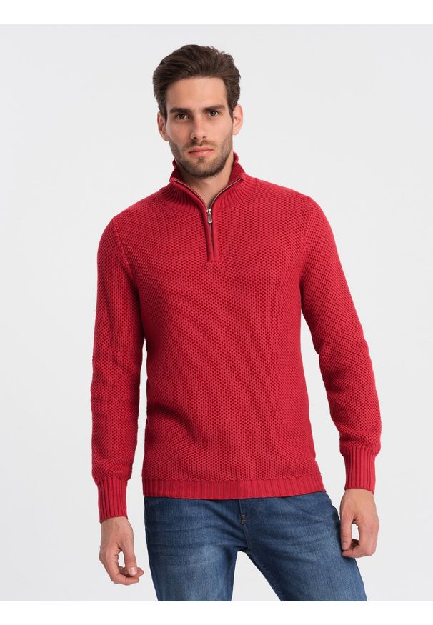 Ombre Clothing - Męski dzianinowy sweter z rozpinaną stójką - czerwony V8. Typ kołnierza: kołnierzyk stójkowy. Kolor: czerwony. Materiał: dzianina