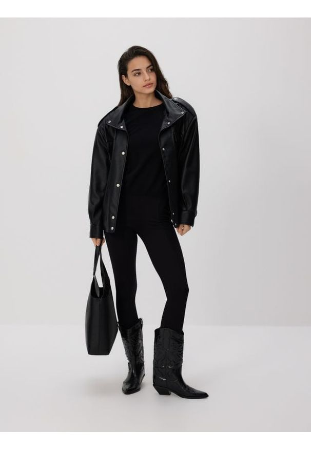 Reserved - Legginsy z ozdobną taśmą - czarny. Kolor: czarny. Materiał: dzianina, wiskoza