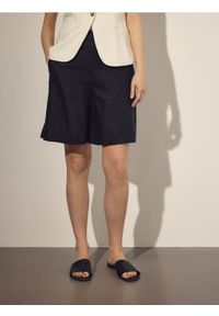 Reserved - Lniane szorty - czarny. Kolor: czarny. Materiał: len #1