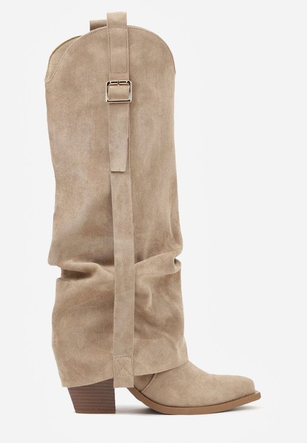 Renee - Ciemnobeżowe Kozaki na Stożku Typu Kowbojki Ozdobione Klamrą i Wywiniętą Cholewką Nalirella. Okazja: na co dzień. Zapięcie: klamry. Kolor: beżowy. Szerokość cholewki: normalna. Wzór: aplikacja. Materiał: skóra, jeans. Obcas: na stożku. Styl: casual, elegancki. Wysokość obcasa: średni