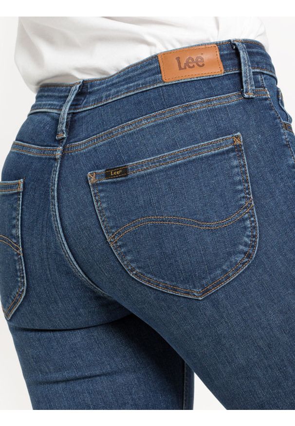 Lee - LEE SCARLETT DAMSKIE SPODNIE JEANSOWE JEANSY DARK ULRICH L526DUIY 112111583