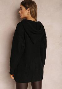 Renee - Czarny Sweter Oversize z Kapturem Ukuroa. Okazja: na co dzień. Typ kołnierza: kaptur. Kolor: czarny. Materiał: jeans. Wzór: aplikacja. Styl: casual #3
