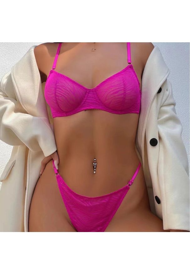 Intica - Komplet bielizny casual z delikatnym wzorem Uranie. Kolor: różowy. Materiał: tkanina, materiał