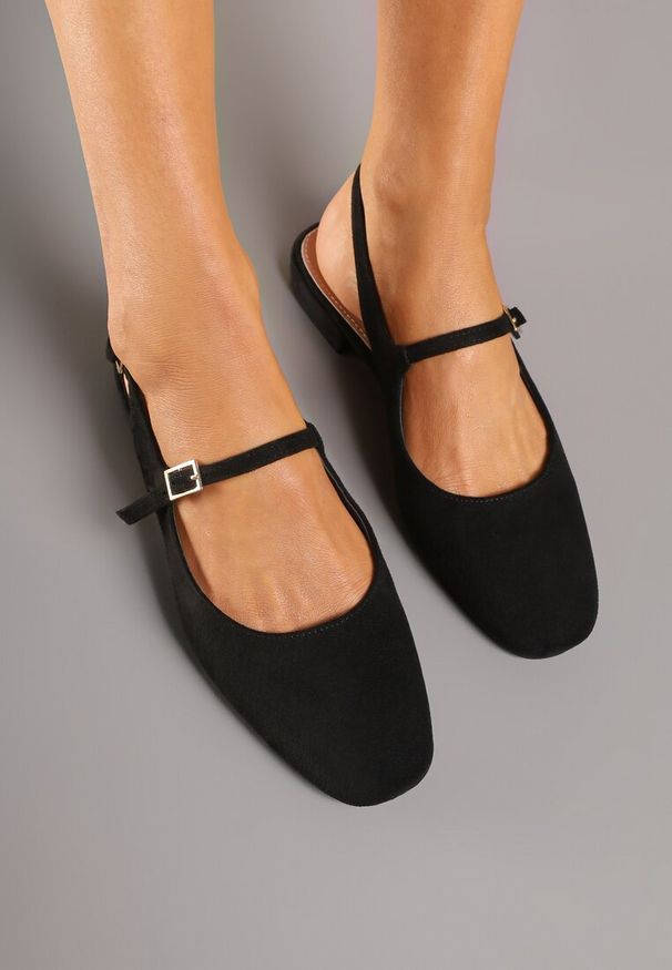 Renee - Czarne Sandały Slingback Vices z Wkładką ze Skóry Naturalnej Sovritia. Okazja: na co dzień, do pracy, na spotkanie biznesowe. Zapięcie: pasek. Kolor: czarny. Materiał: skóra. Sezon: lato. Obcas: na płaskiej podeszwie. Styl: biznesowy, klasyczny, casual, elegancki