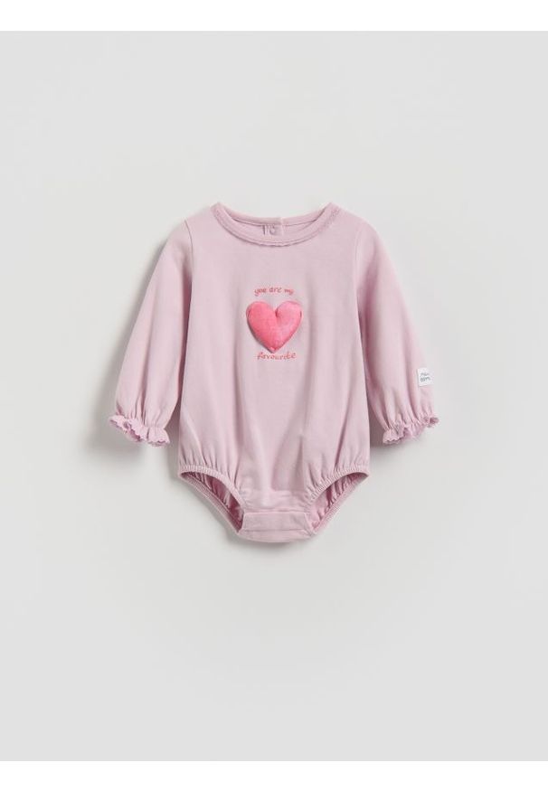 Reserved - Body z aplikacją - lawendowy. Kolor: fioletowy. Materiał: dzianina, bawełna. Wzór: aplikacja