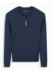 Ombre Clothing - Sweter męski z wiskozą i rozpinanym dekoltem – granatowy V4 OM-SWZS-0124 - XXL. Typ kołnierza: kołnierzyk stójkowy. Kolor: niebieski. Materiał: wiskoza. Wzór: gładki, aplikacja, ze splotem. Styl: elegancki #8